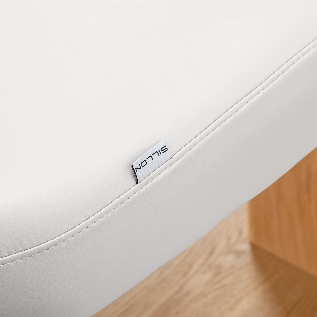 Sillon Relax · белый · этикетка Sillon и шов